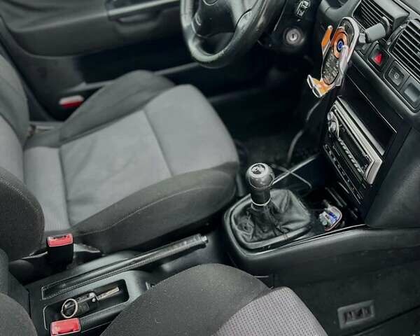 Сірий Фольксваген Гольф, об'ємом двигуна 0 л та пробігом 340 тис. км за 1800 $, фото 1 на Automoto.ua