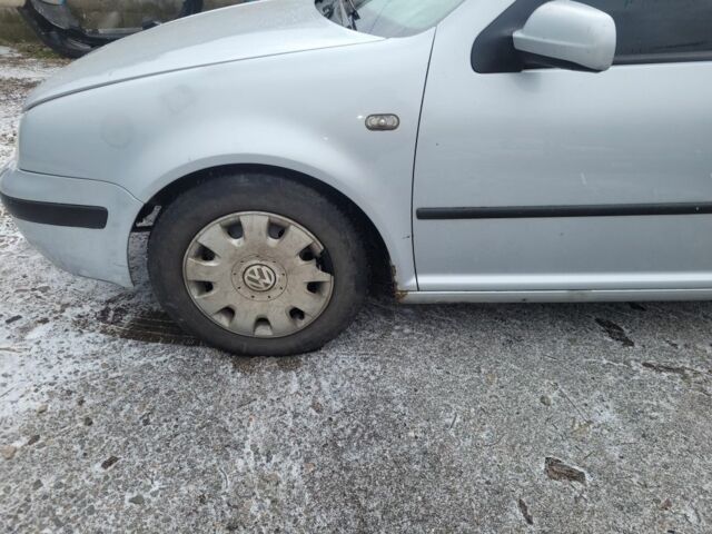 Сірий Фольксваген Гольф, об'ємом двигуна 1.6 л та пробігом 239 тис. км за 2800 $, фото 1 на Automoto.ua