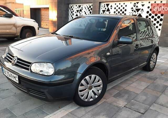 Сірий Фольксваген Гольф, об'ємом двигуна 1.39 л та пробігом 220 тис. км за 4400 $, фото 1 на Automoto.ua