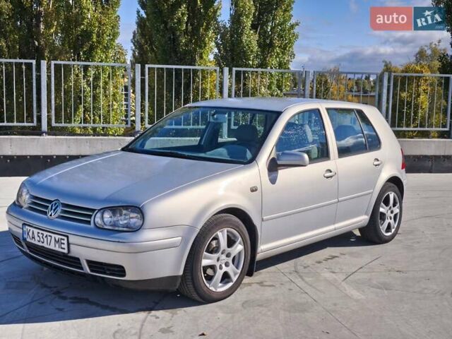 Сірий Фольксваген Гольф, об'ємом двигуна 1.6 л та пробігом 265 тис. км за 4000 $, фото 1 на Automoto.ua