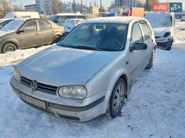 Серый Фольксваген Гольф, объемом двигателя 1.6 л и пробегом 237 тыс. км за 3500 $, фото 1 на Automoto.ua