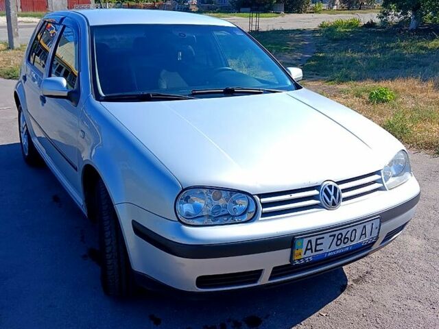 Сірий Фольксваген Гольф, об'ємом двигуна 1.4 л та пробігом 214 тис. км за 4000 $, фото 1 на Automoto.ua