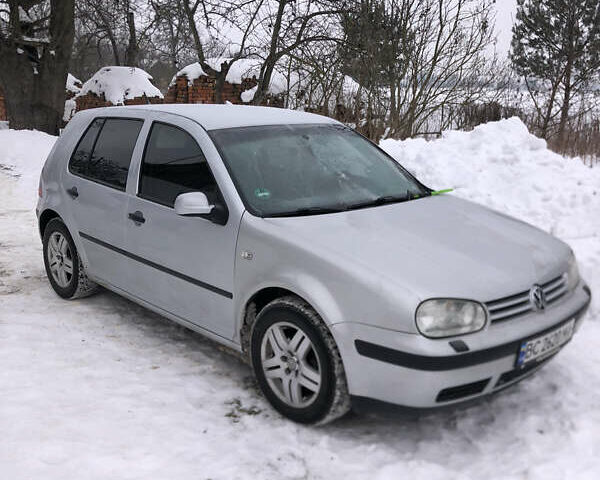 Сірий Фольксваген Гольф, об'ємом двигуна 1.6 л та пробігом 256 тис. км за 3400 $, фото 1 на Automoto.ua
