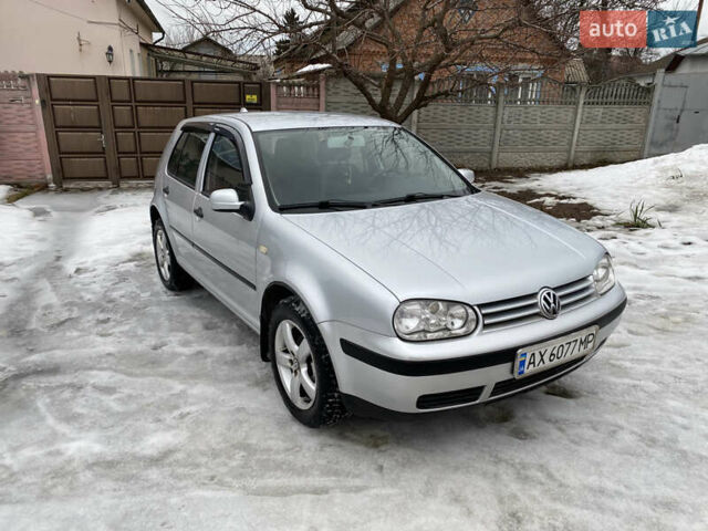 Серый Фольксваген Гольф, объемом двигателя 1.4 л и пробегом 267 тыс. км за 3850 $, фото 1 на Automoto.ua