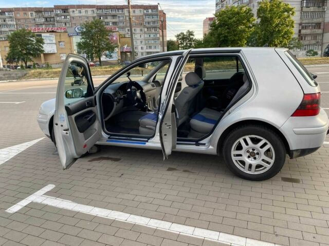 Сірий Фольксваген Гольф, об'ємом двигуна 1.6 л та пробігом 256 тис. км за 4032 $, фото 1 на Automoto.ua