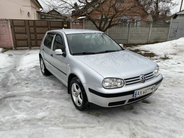 Серый Фольксваген Гольф, объемом двигателя 1.4 л и пробегом 267 тыс. км за 3850 $, фото 1 на Automoto.ua