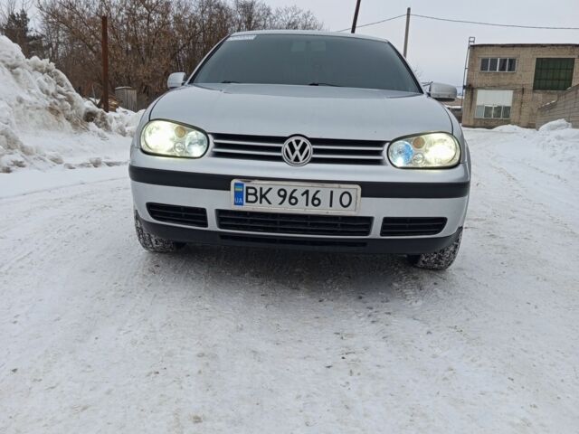 Серый Фольксваген Гольф, объемом двигателя 1.4 л и пробегом 250 тыс. км за 3499 $, фото 1 на Automoto.ua