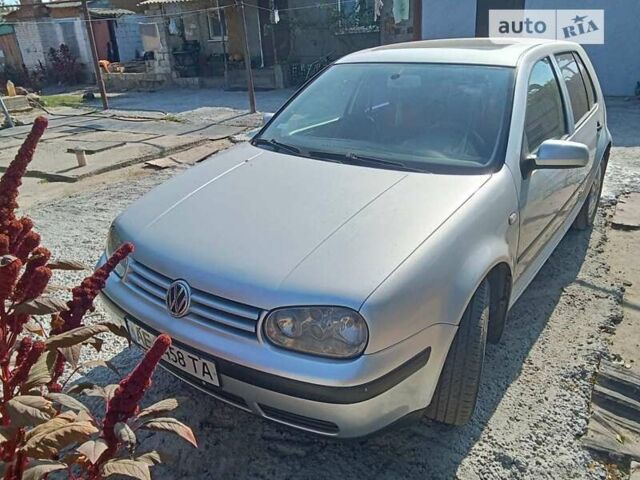 Сірий Фольксваген Гольф, об'ємом двигуна 1.6 л та пробігом 264 тис. км за 5000 $, фото 1 на Automoto.ua