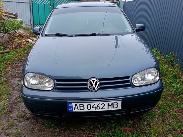 Серый Фольксваген Гольф, объемом двигателя 1.6 л и пробегом 254 тыс. км за 3850 $, фото 1 на Automoto.ua