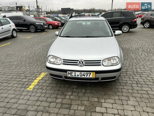Сірий Фольксваген Гольф, об'ємом двигуна 1.39 л та пробігом 239 тис. км за 4200 $, фото 1 на Automoto.ua