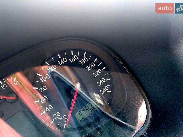 Серый Фольксваген Гольф, объемом двигателя 1.6 л и пробегом 240 тыс. км за 4200 $, фото 1 на Automoto.ua