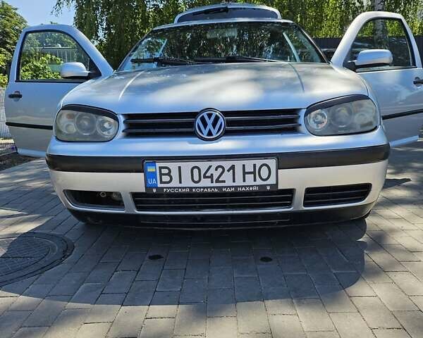 Сірий Фольксваген Гольф, об'ємом двигуна 1.39 л та пробігом 251 тис. км за 3500 $, фото 1 на Automoto.ua