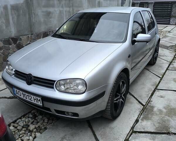 Сірий Фольксваген Гольф, об'ємом двигуна 1.9 л та пробігом 300 тис. км за 3700 $, фото 1 на Automoto.ua