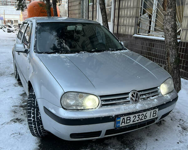 Серый Фольксваген Гольф, объемом двигателя 1.39 л и пробегом 319 тыс. км за 3900 $, фото 1 на Automoto.ua
