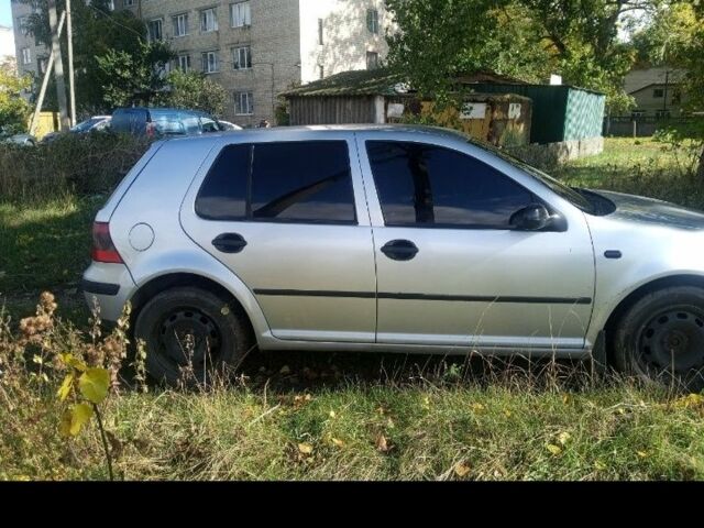 Серый Фольксваген Гольф, объемом двигателя 1.6 л и пробегом 250 тыс. км за 4100 $, фото 1 на Automoto.ua