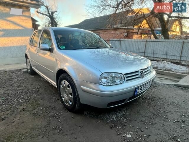 Серый Фольксваген Гольф, объемом двигателя 1.6 л и пробегом 211 тыс. км за 4000 $, фото 1 на Automoto.ua