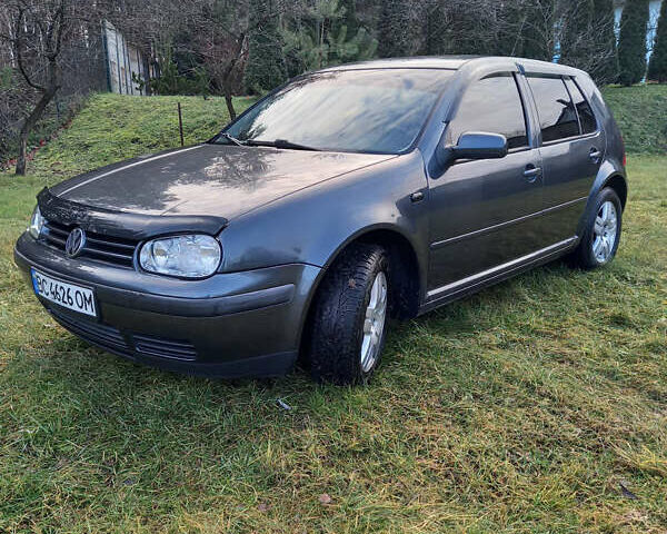 Серый Фольксваген Гольф, объемом двигателя 1.6 л и пробегом 320 тыс. км за 4200 $, фото 1 на Automoto.ua