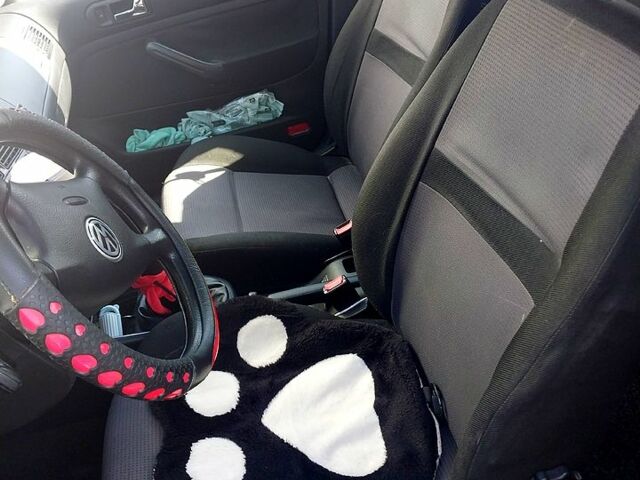 Серый Фольксваген Гольф, объемом двигателя 1.6 л и пробегом 240 тыс. км за 4200 $, фото 1 на Automoto.ua