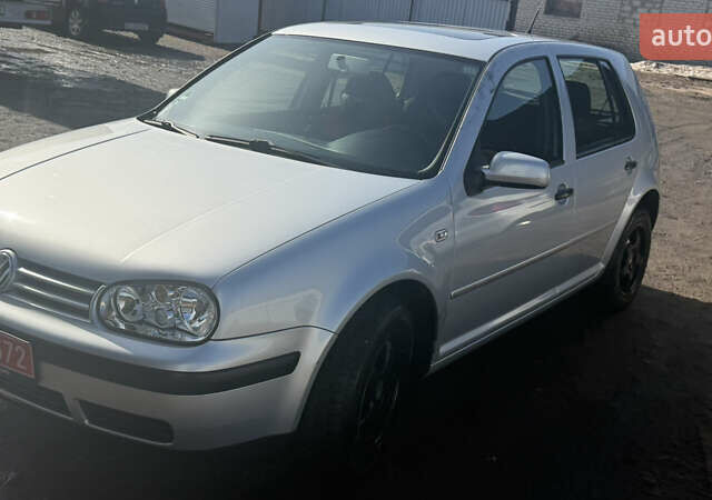 Серый Фольксваген Гольф, объемом двигателя 1.4 л и пробегом 197 тыс. км за 3300 $, фото 1 на Automoto.ua