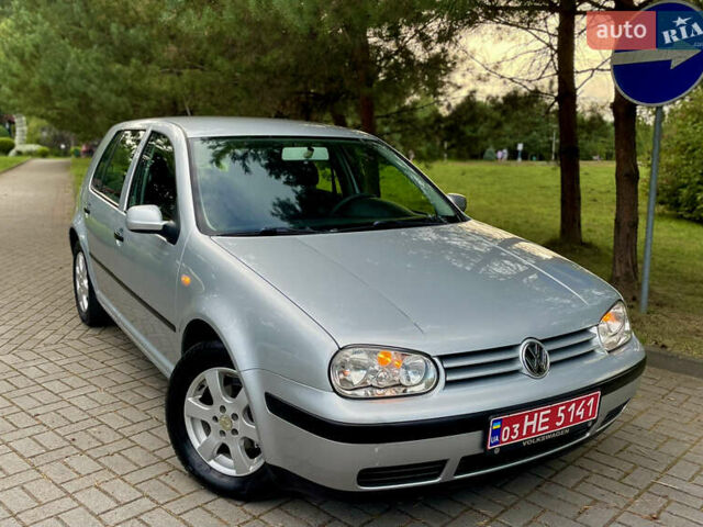 Сірий Фольксваген Гольф, об'ємом двигуна 1.6 л та пробігом 200 тис. км за 4399 $, фото 1 на Automoto.ua
