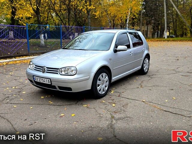 Серый Фольксваген Гольф, объемом двигателя 1.6 л и пробегом 278 тыс. км за 4000 $, фото 1 на Automoto.ua