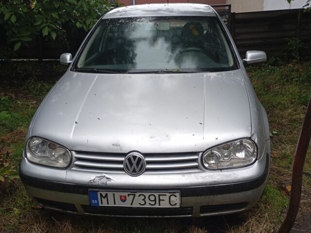 Серый Фольксваген Гольф, объемом двигателя 1 л и пробегом 300 тыс. км за 1006 $, фото 1 на Automoto.ua
