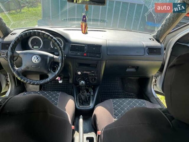 Сірий Фольксваген Гольф, об'ємом двигуна 1.6 л та пробігом 330 тис. км за 3200 $, фото 1 на Automoto.ua