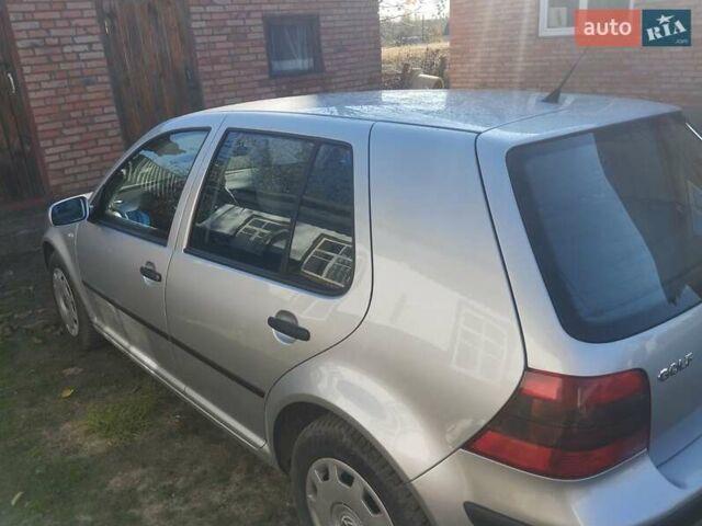 Серый Фольксваген Гольф, объемом двигателя 1.6 л и пробегом 105 тыс. км за 5200 $, фото 1 на Automoto.ua