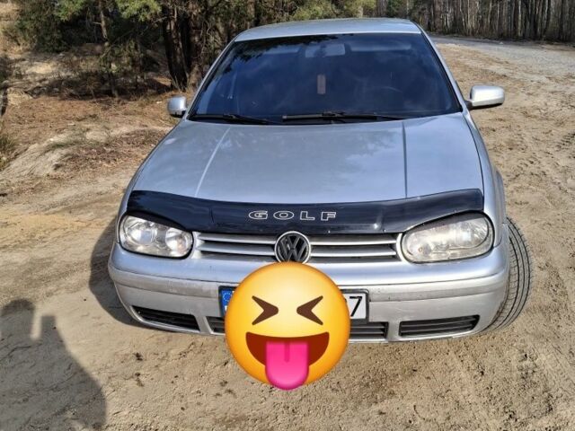 Серый Фольксваген Гольф, объемом двигателя 1.9 л и пробегом 300 тыс. км за 1700 $, фото 1 на Automoto.ua