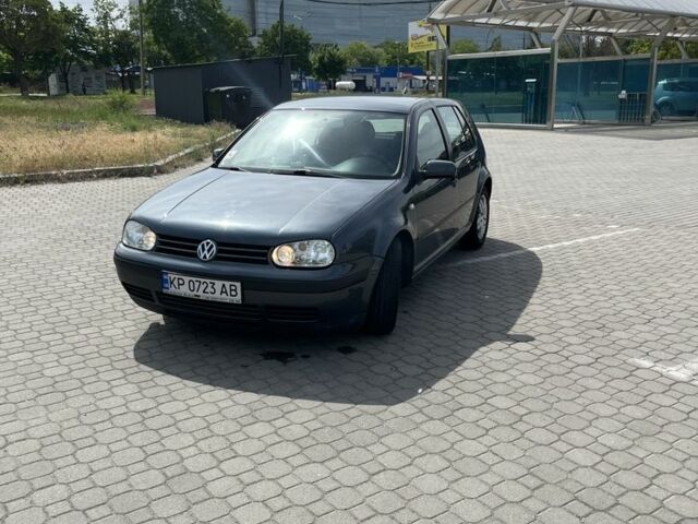 Серый Фольксваген Гольф, объемом двигателя 1.6 л и пробегом 187 тыс. км за 4800 $, фото 1 на Automoto.ua