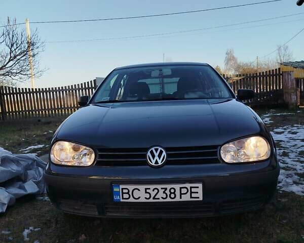 Серый Фольксваген Гольф, объемом двигателя 1.6 л и пробегом 115 тыс. км за 3350 $, фото 1 на Automoto.ua