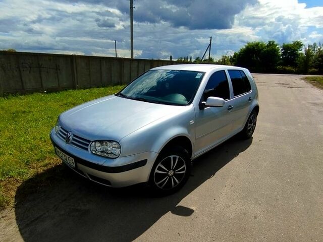 Сірий Фольксваген Гольф, об'ємом двигуна 1.4 л та пробігом 260 тис. км за 3800 $, фото 1 на Automoto.ua