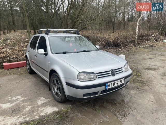 Серый Фольксваген Гольф, объемом двигателя 1.6 л и пробегом 220 тыс. км за 3600 $, фото 1 на Automoto.ua