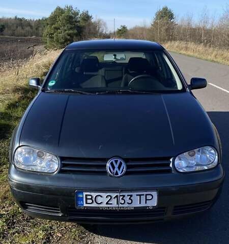 Серый Фольксваген Гольф, объемом двигателя 1.6 л и пробегом 252 тыс. км за 4500 $, фото 1 на Automoto.ua