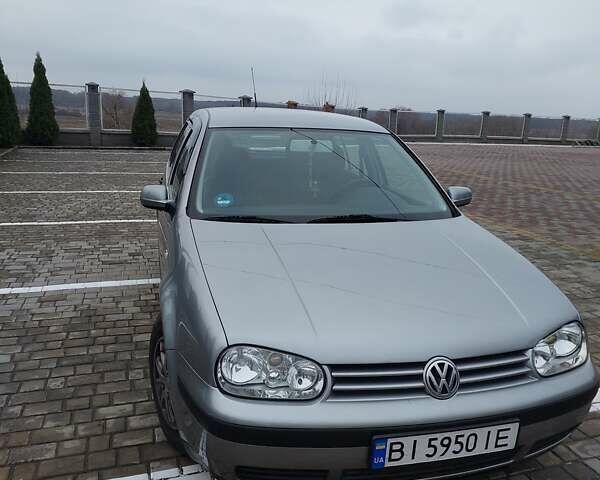 Сірий Фольксваген Гольф, об'ємом двигуна 1.39 л та пробігом 146 тис. км за 5000 $, фото 1 на Automoto.ua