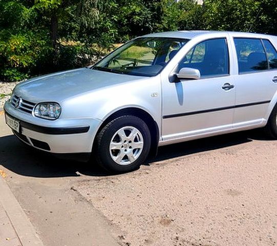 Серый Фольксваген Гольф, объемом двигателя 1.4 л и пробегом 254 тыс. км за 4300 $, фото 1 на Automoto.ua