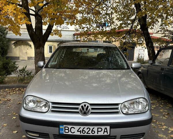 Фольксваген Гольф 2002 у Новояворівськ на Automoto.ua Сірий Фольксваген Гольф, об'ємом двигуна 1.6 л та пробігом 112 тис. км за 3500 $, фото 1 на Automoto.ua