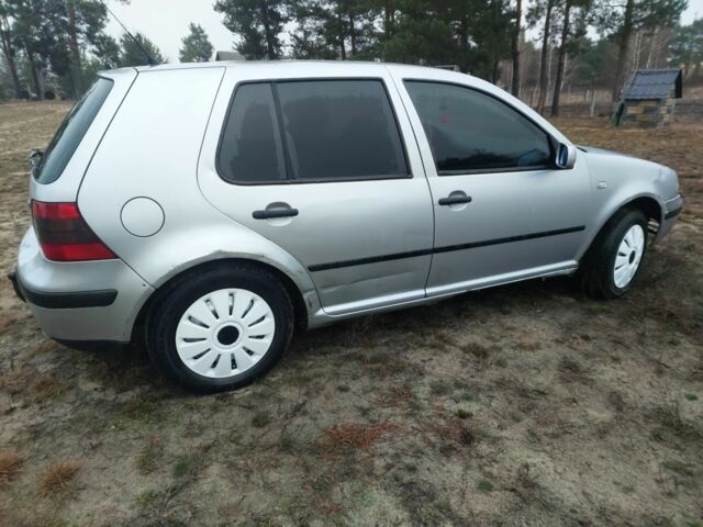 Сірий Фольксваген Гольф, об'ємом двигуна 2 л та пробігом 333 тис. км за 1500 $, фото 1 на Automoto.ua