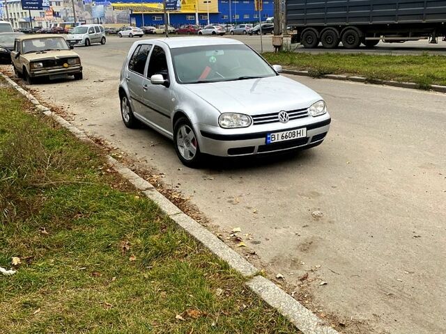 Серый Фольксваген Гольф, объемом двигателя 1.4 л и пробегом 310 тыс. км за 4100 $, фото 1 на Automoto.ua