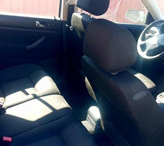 Сірий Фольксваген Гольф, об'ємом двигуна 1.4 л та пробігом 0 тис. км за 3800 $, фото 1 на Automoto.ua