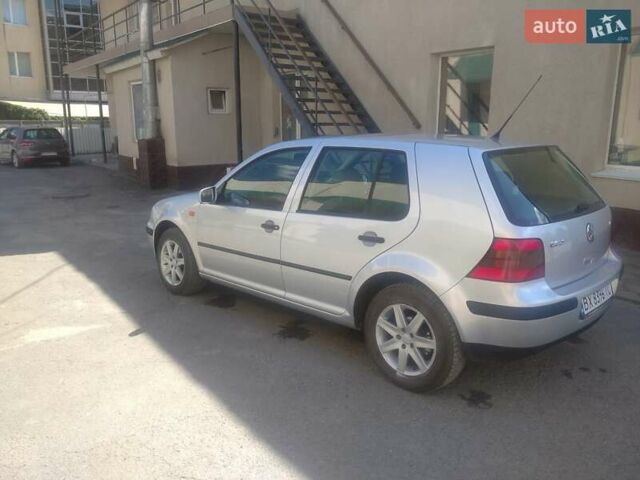Серый Фольксваген Гольф, объемом двигателя 1.6 л и пробегом 235 тыс. км за 4884 $, фото 1 на Automoto.ua