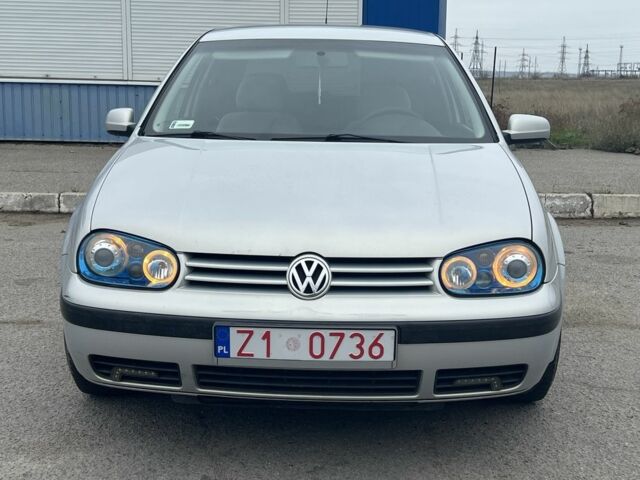 Серый Фольксваген Гольф, объемом двигателя 1.4 л и пробегом 180 тыс. км за 2750 $, фото 1 на Automoto.ua