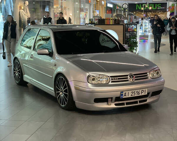 Серый Фольксваген Гольф, объемом двигателя 1.8 л и пробегом 208 тыс. км за 7900 $, фото 1 на Automoto.ua