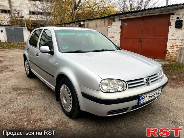 Сірий Фольксваген Гольф, об'ємом двигуна 1.6 л та пробігом 217 тис. км за 4550 $, фото 1 на Automoto.ua