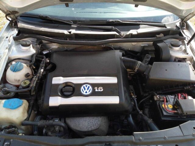 Сірий Фольксваген Гольф, об'ємом двигуна 1.6 л та пробігом 279 тис. км за 4300 $, фото 1 на Automoto.ua