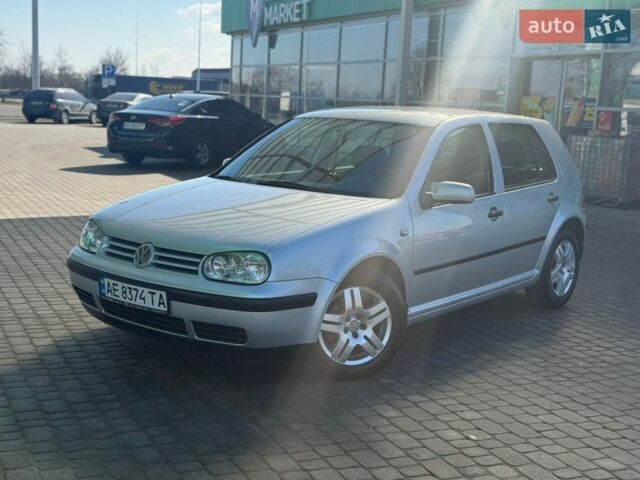 Серый Фольксваген Гольф, объемом двигателя 1.39 л и пробегом 242 тыс. км за 4300 $, фото 1 на Automoto.ua