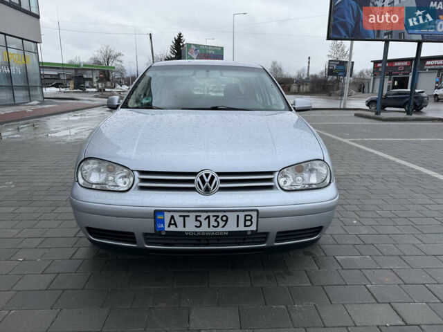 Серый Фольксваген Гольф, объемом двигателя 1.39 л и пробегом 229 тыс. км за 3999 $, фото 1 на Automoto.ua