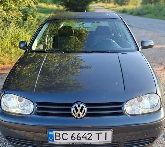 Сірий Фольксваген Гольф, об'ємом двигуна 1.39 л та пробігом 248 тис. км за 4300 $, фото 1 на Automoto.ua