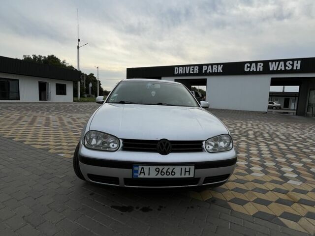 Серый Фольксваген Гольф, объемом двигателя 1.6 л и пробегом 365 тыс. км за 3799 $, фото 1 на Automoto.ua