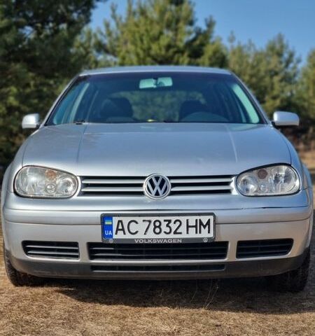 Сірий Фольксваген Гольф, об'ємом двигуна 1.39 л та пробігом 230 тис. км за 3300 $, фото 1 на Automoto.ua